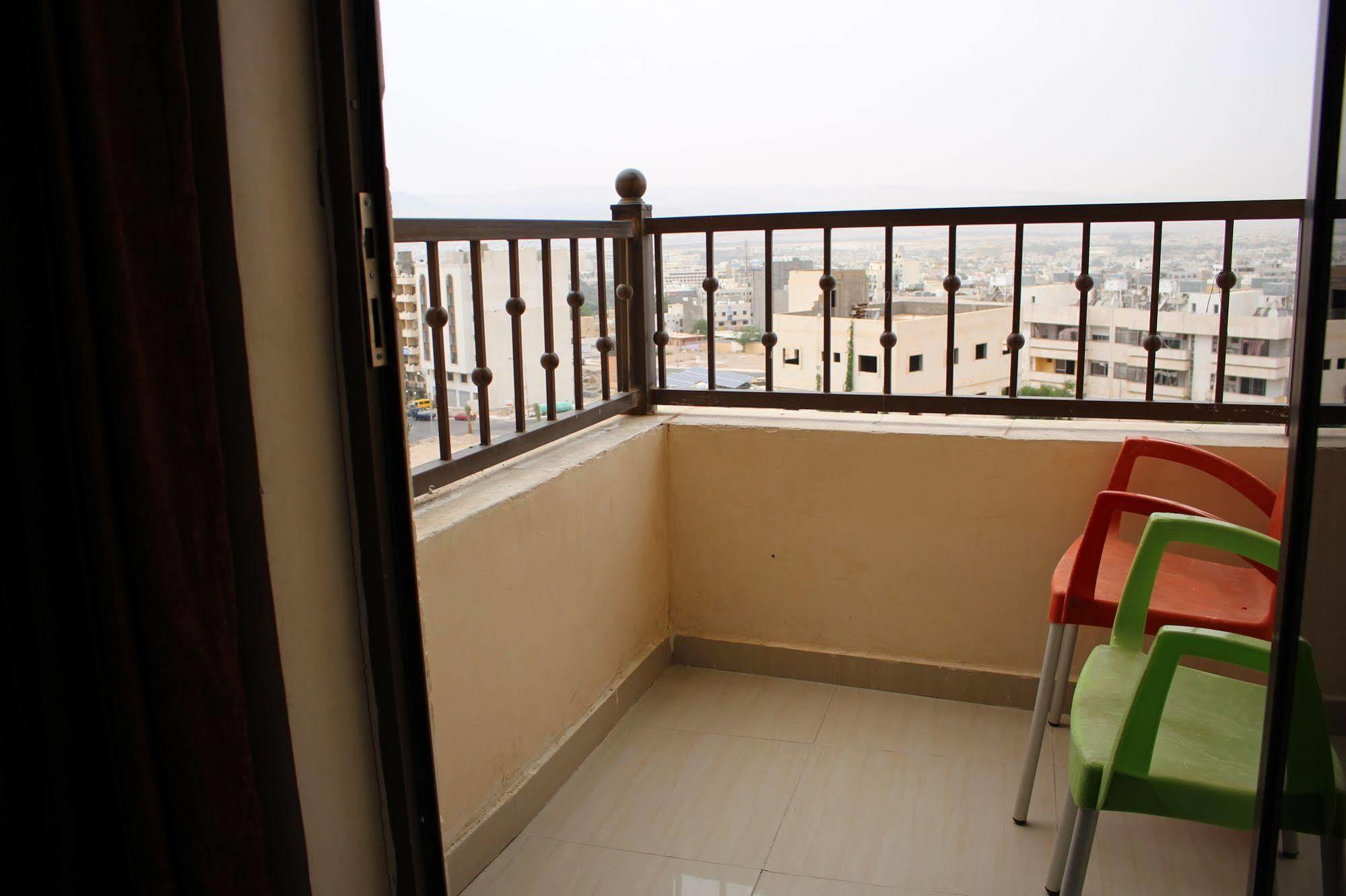 Baraka Al Aqaba Hotel Suites Экстерьер фото